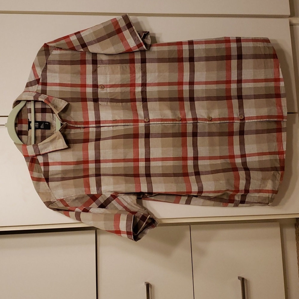 Mountain Hardwear Short Sleeve Button Up Men's L